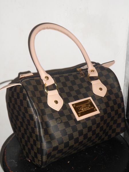 BOLSA LOUIS VUITTON BAÚ PRETA